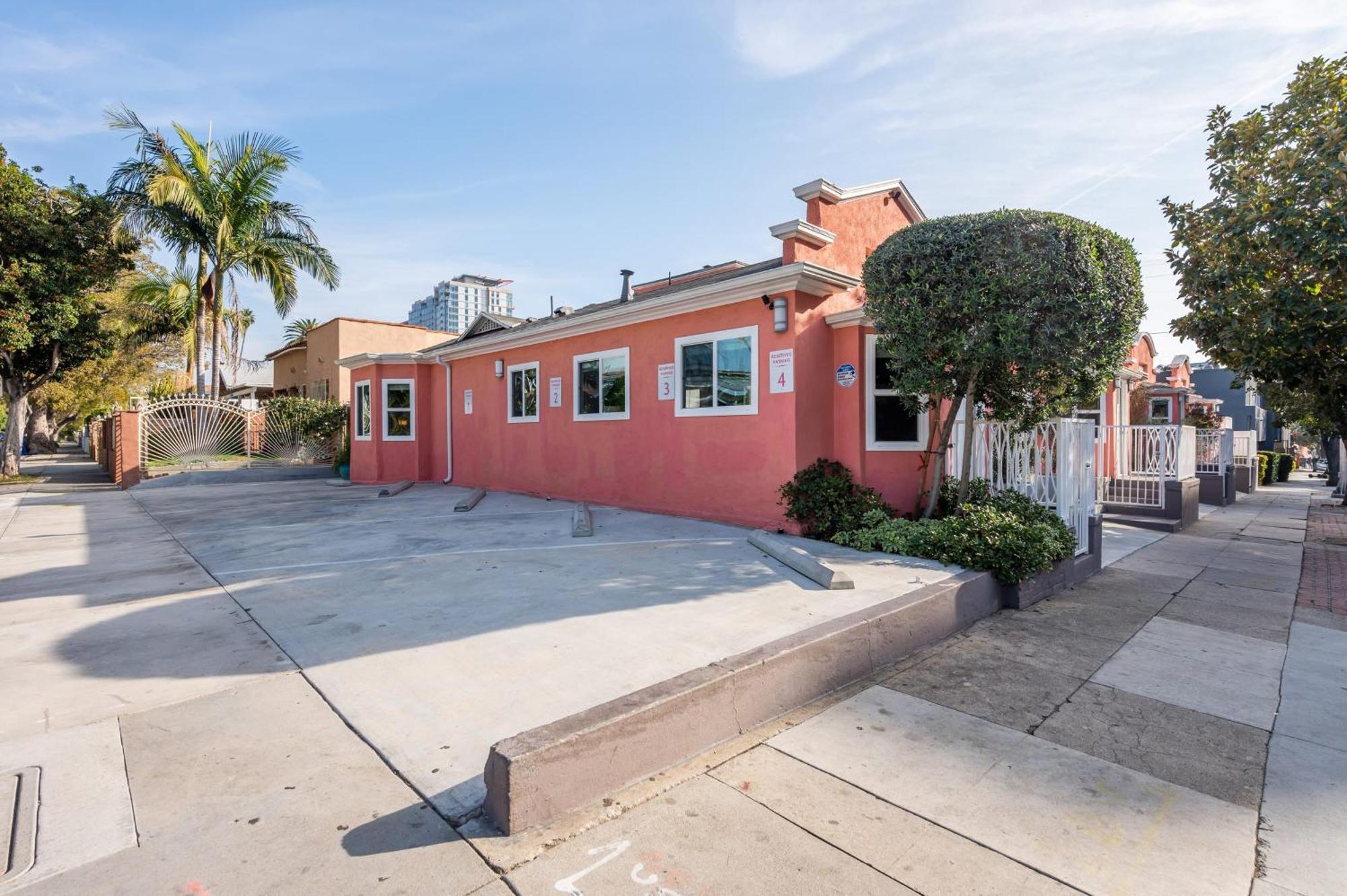 Rock N Roll By Avantstay Vibey Hollywood Retreat Steps To Attractions Appartement Los Angeles