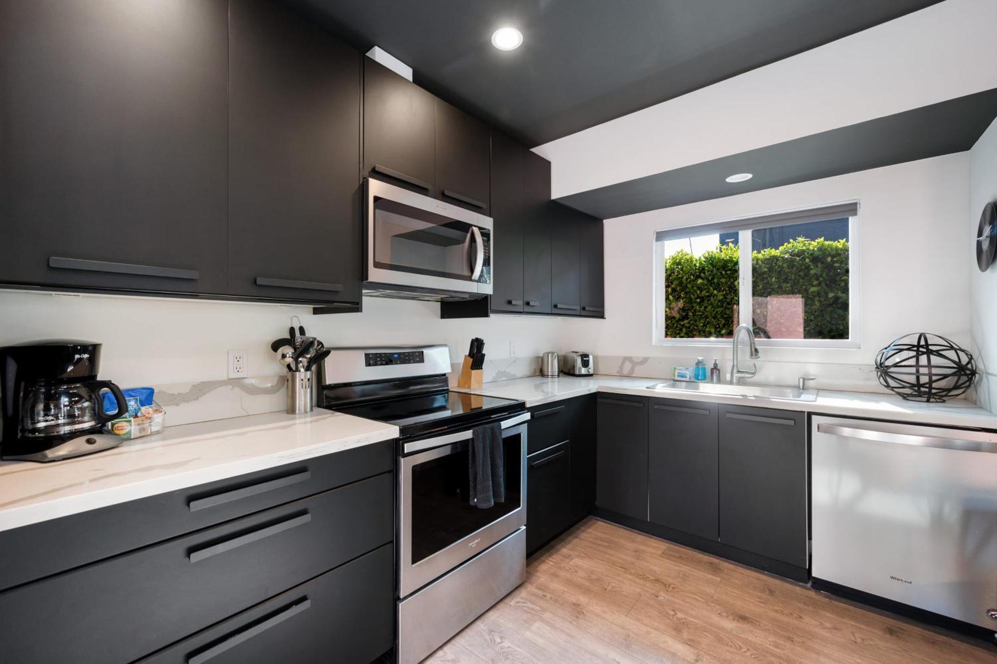 Rock N Roll By Avantstay Vibey Hollywood Retreat Steps To Attractions Appartement Los Angeles