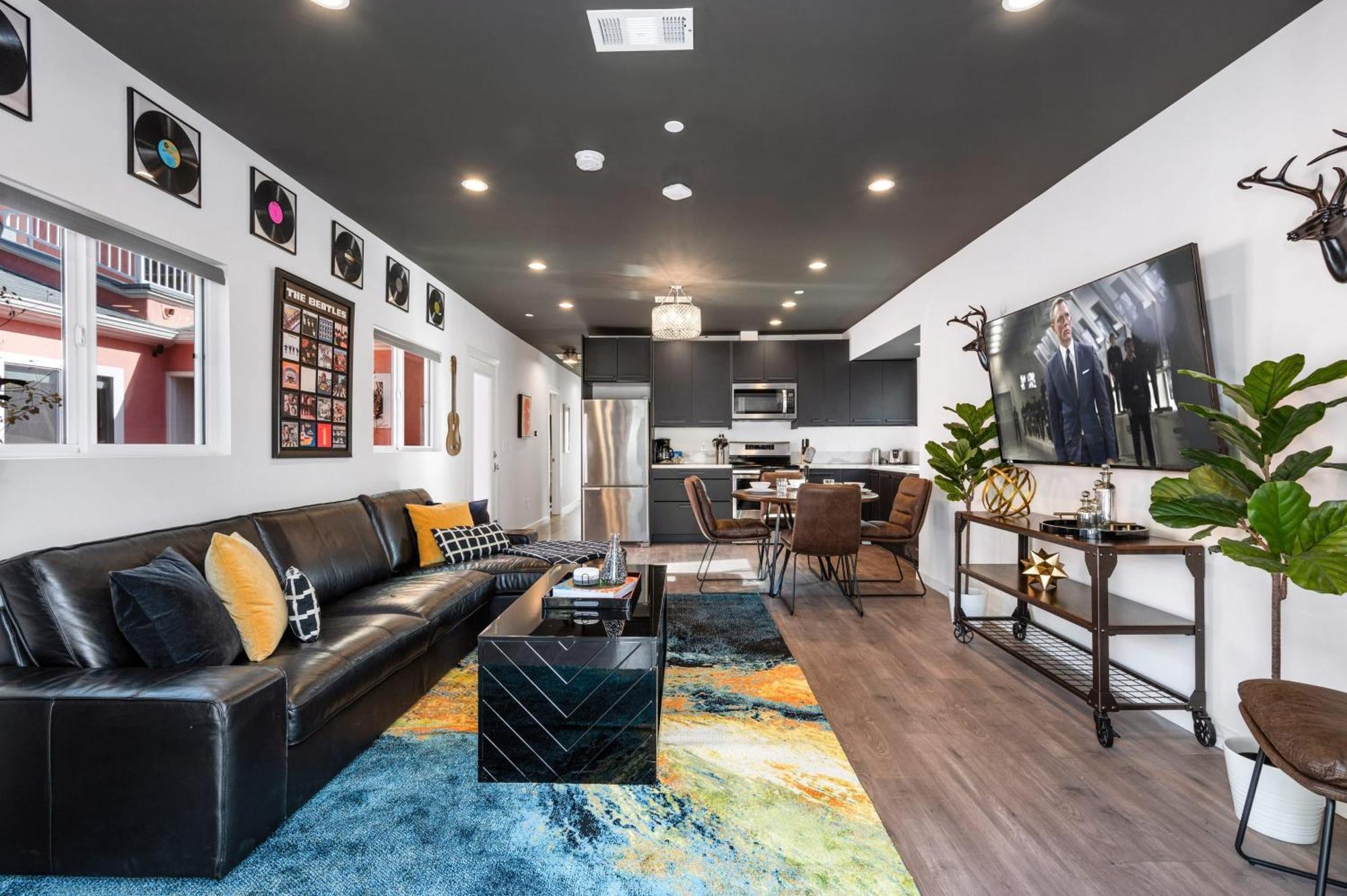 Appartement Rock N Roll By Avantstay Vibey Hollywood Retreat Steps To Attractions *